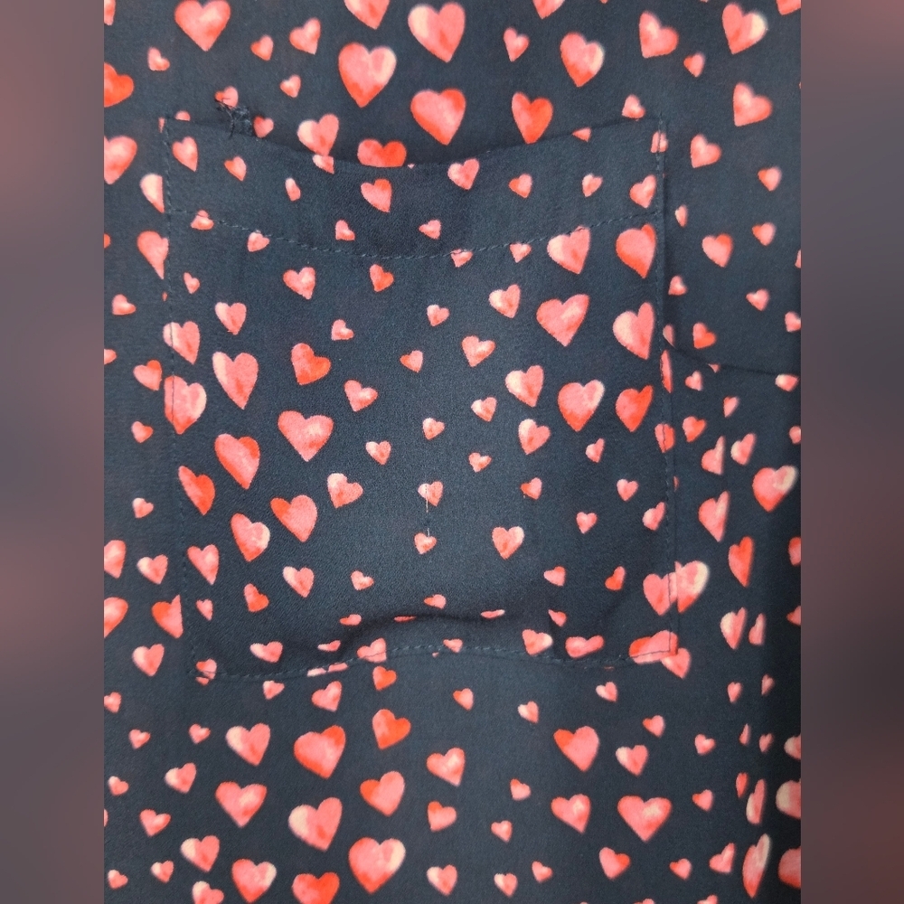 Torrid Cute Heart Print Top Navy Blue Pink Valentines Womens Size L Career Flowy - Picture 6 of 6